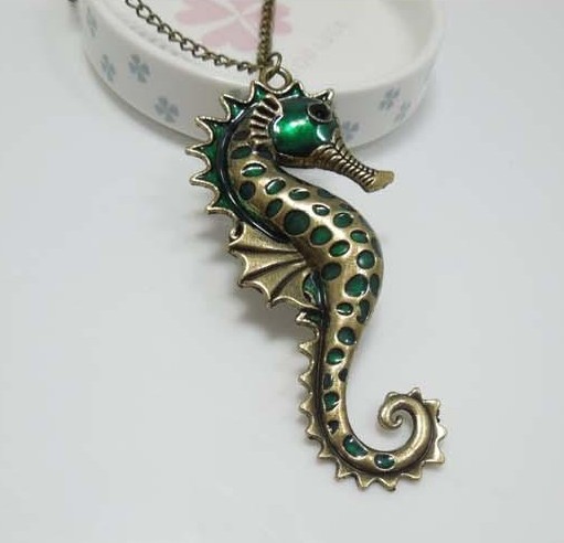 Complex Gu Haima necklace